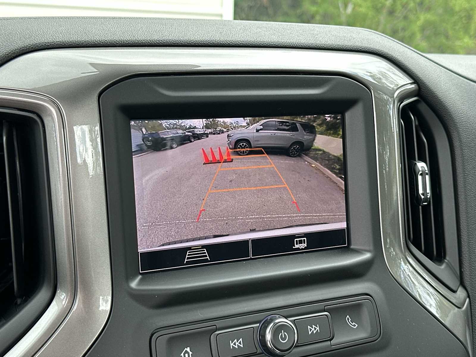 Thumbnail: 2026 Chevrolet Silverado 1500 - 22