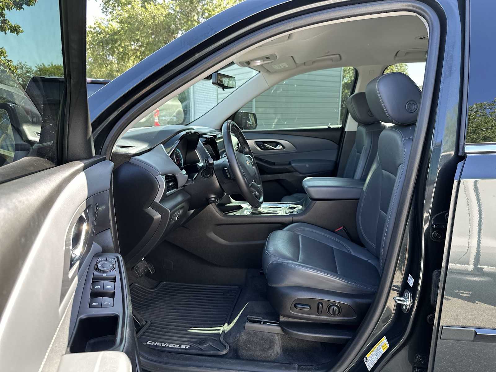 Thumbnail: 2020 Chevrolet Traverse - 2