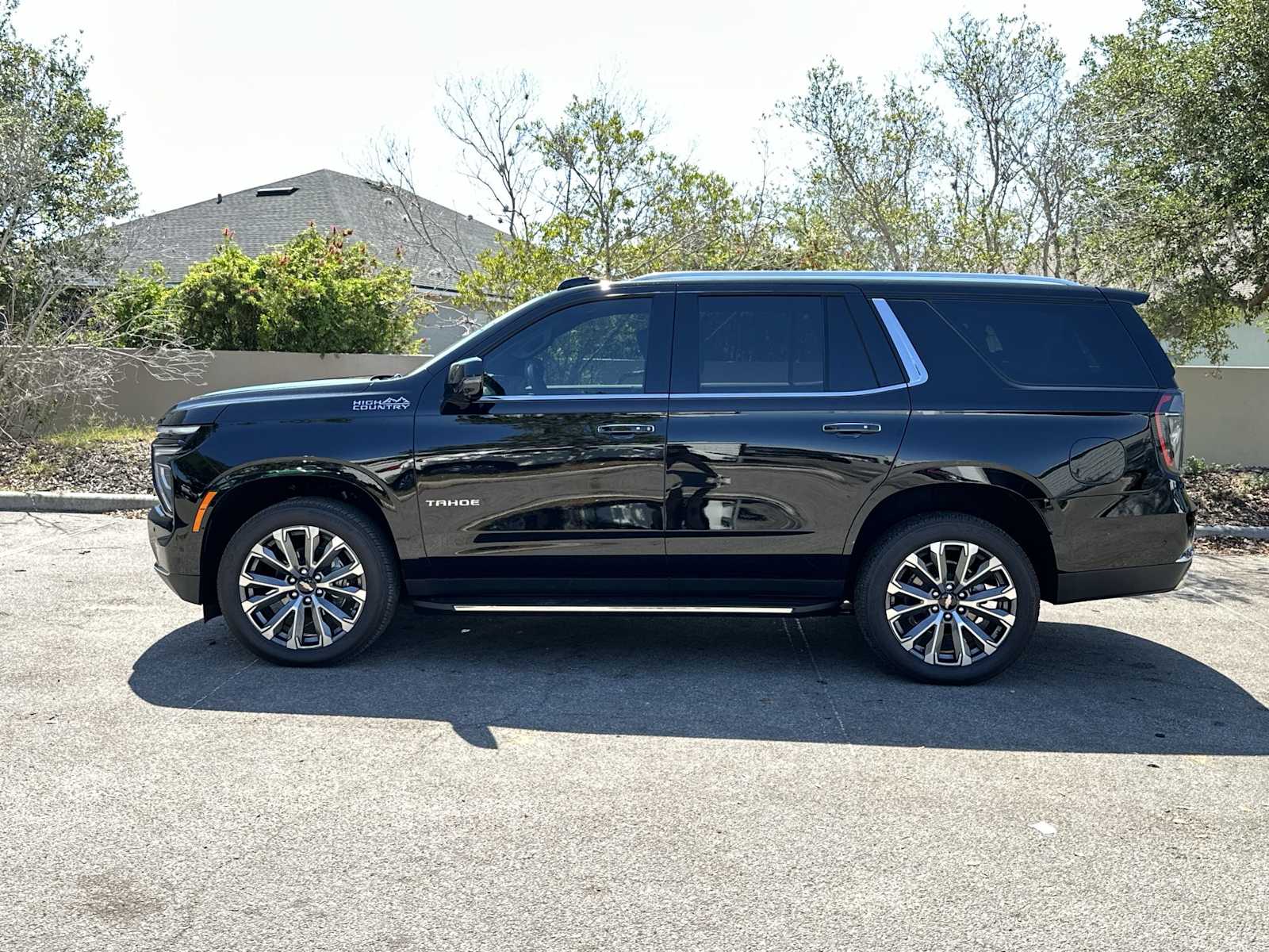 Thumbnail: 2026 Chevrolet Tahoe - 3