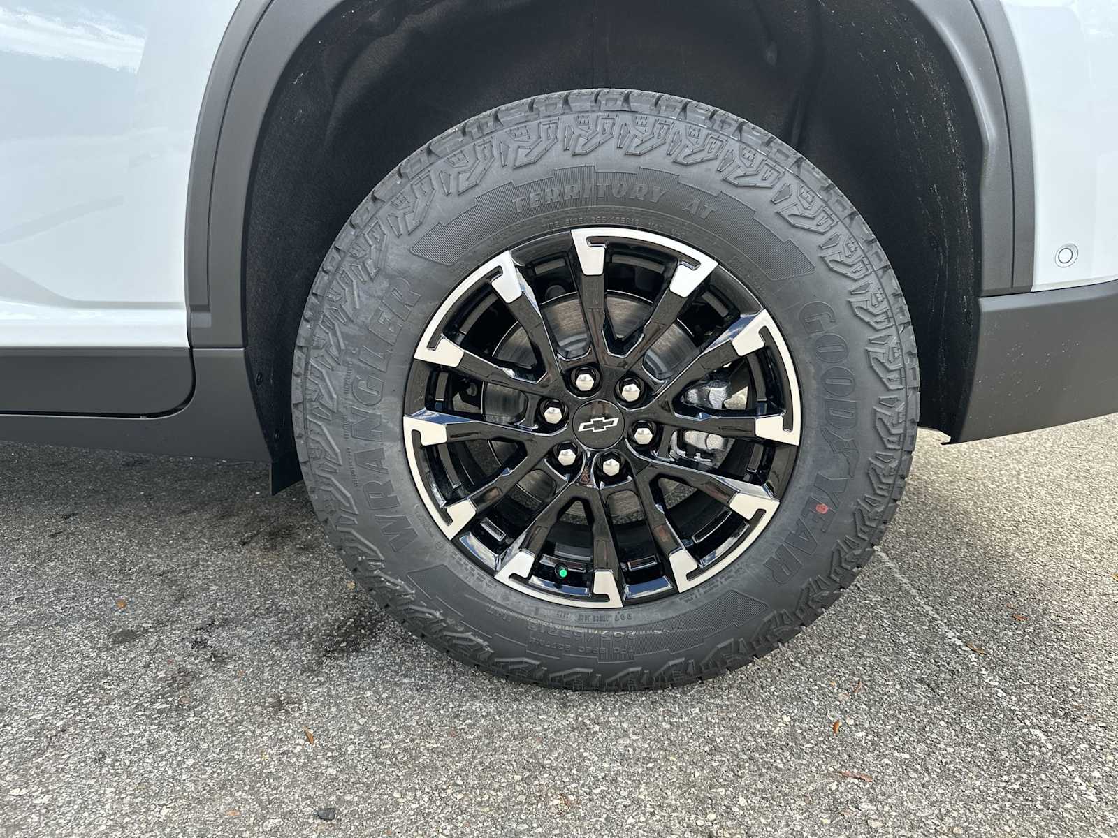 Thumbnail: 2026 Chevrolet Traverse - 12