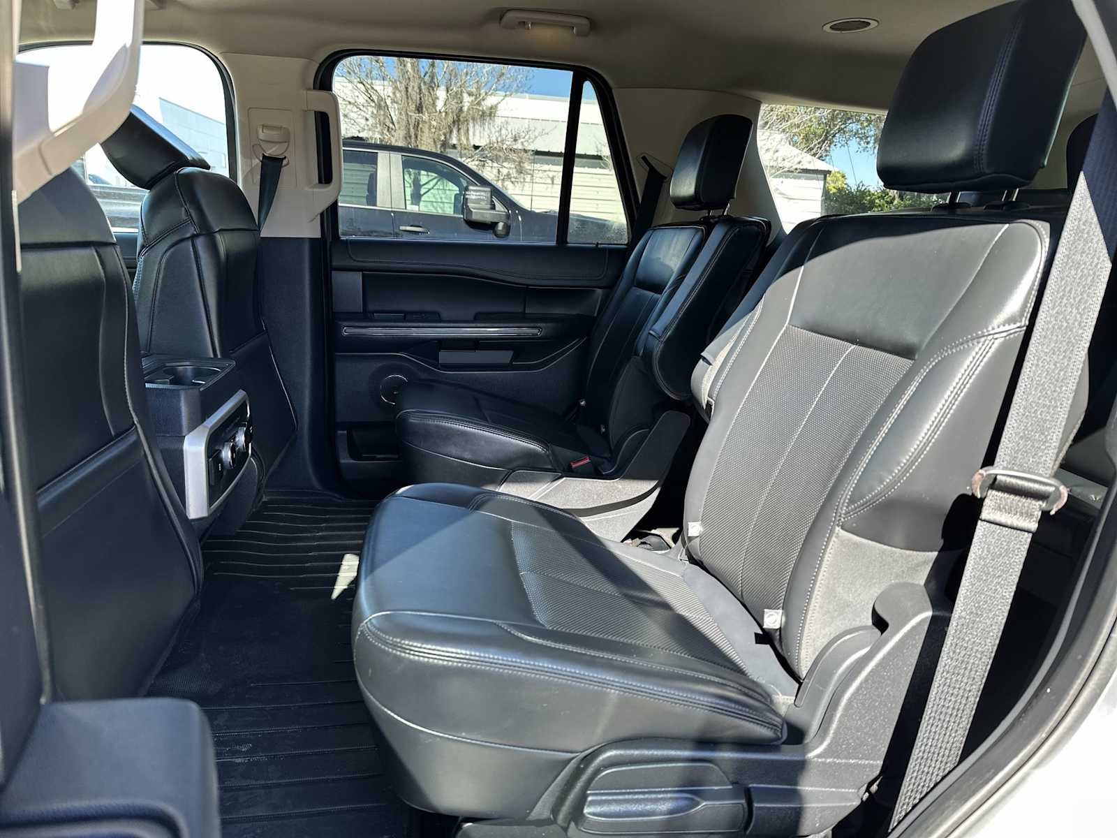 Thumbnail: 2022 Ford Expedition - 17