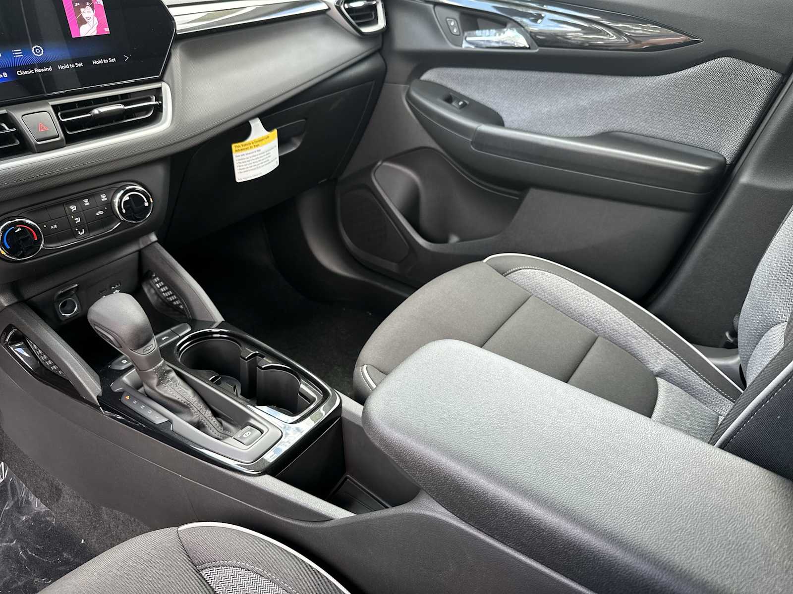 Thumbnail: 2026 Chevrolet TrailBlazer - 21