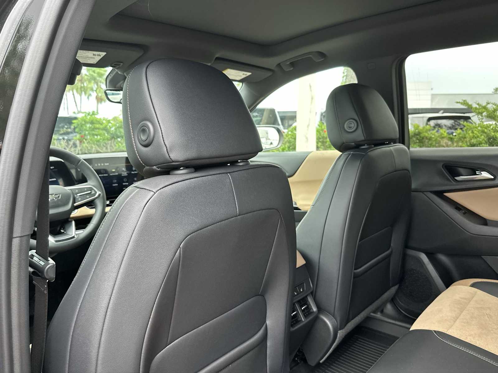 Thumbnail: 2026 Chevrolet Equinox - 16