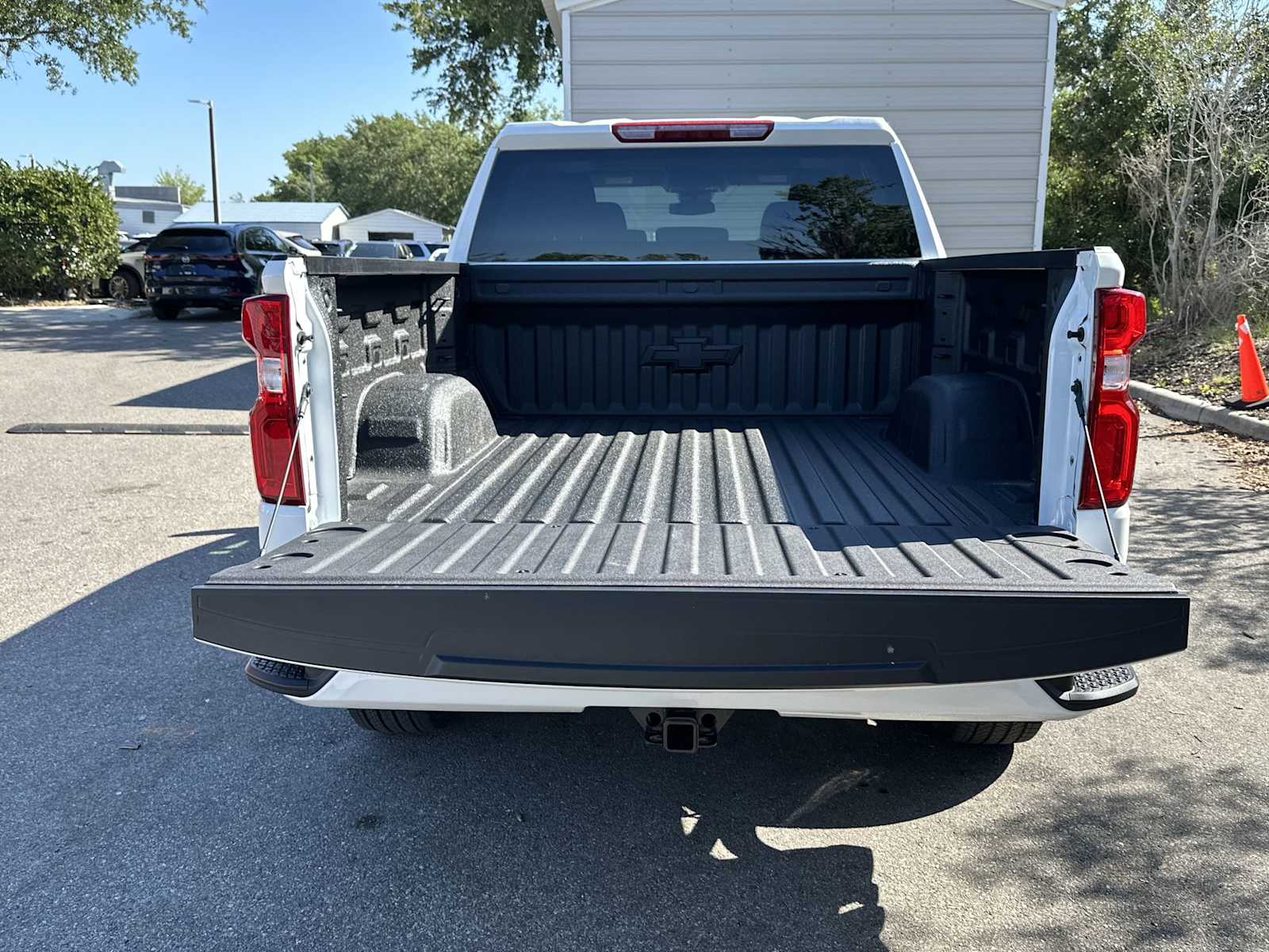 Thumbnail: 2026 Chevrolet Silverado 1500 - 25