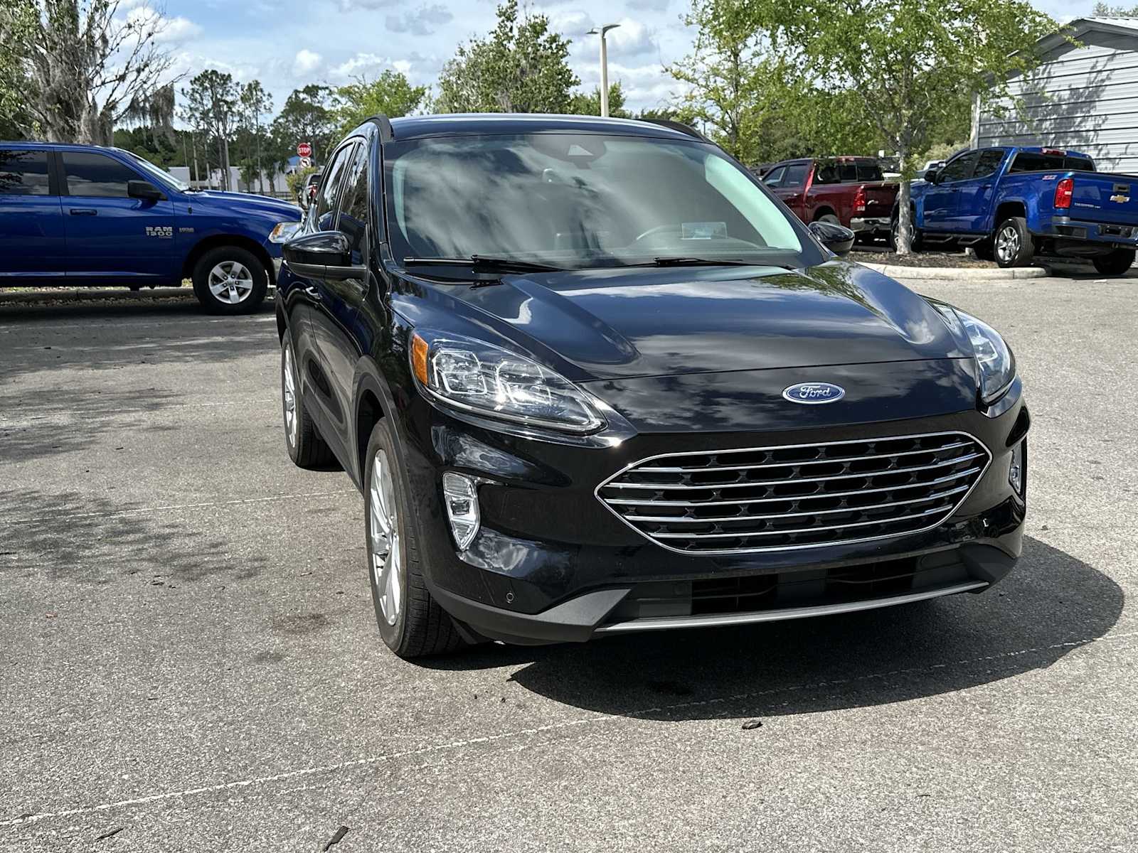 Thumbnail: 2022 Ford Escape - 8