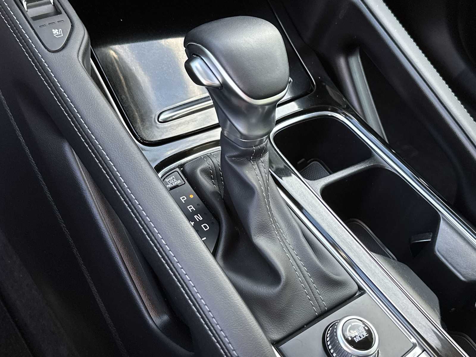 Thumbnail: 2024 Kia Telluride - 24