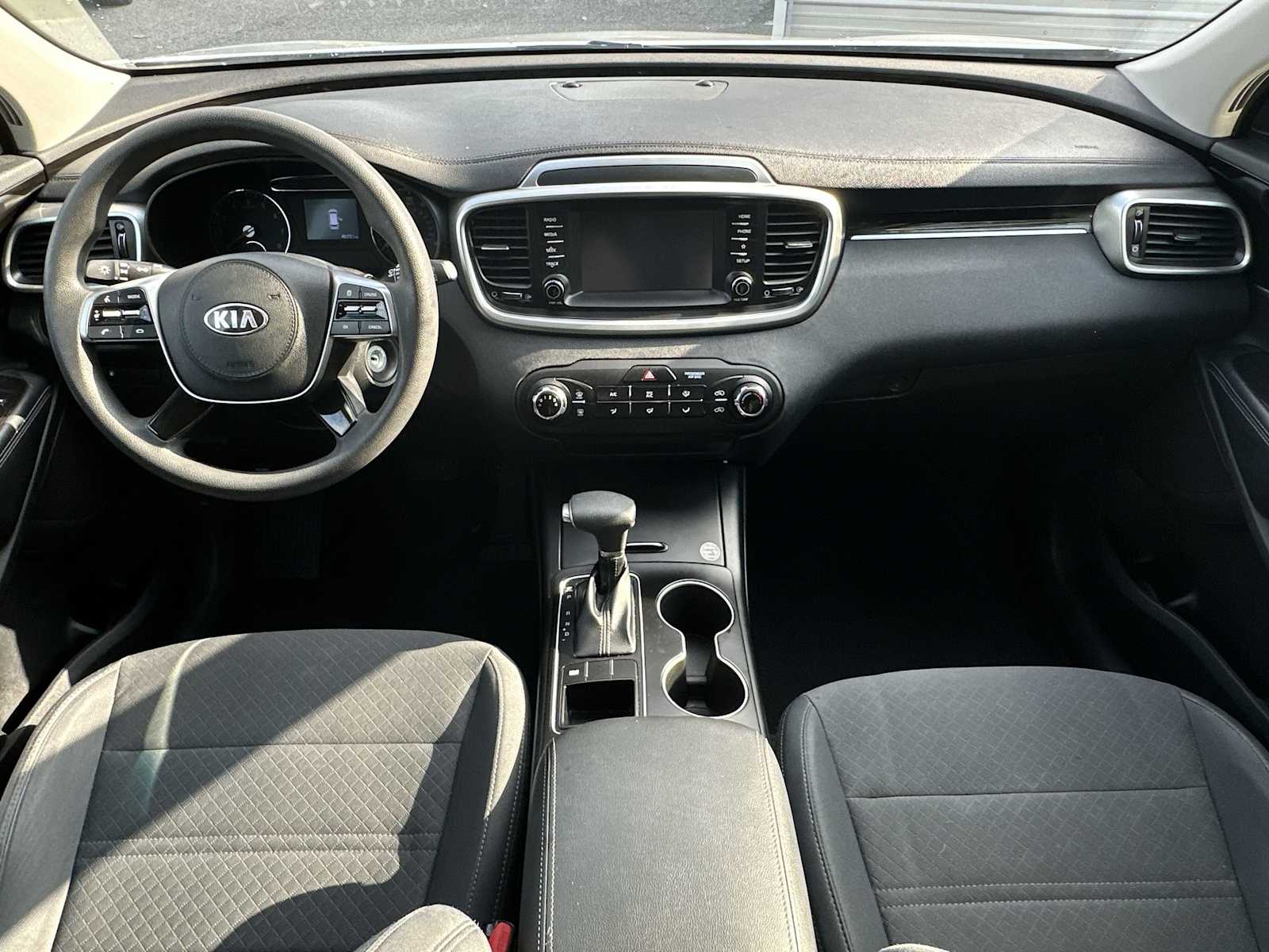 Thumbnail: 2019 Kia Sorento - 14