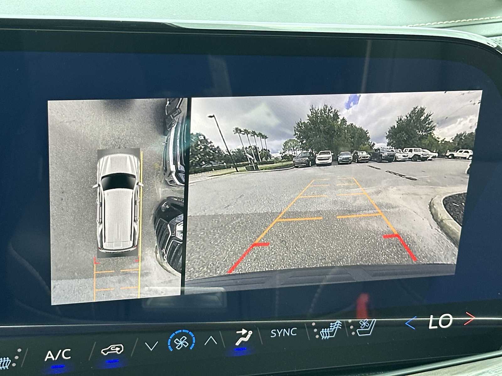 Thumbnail: 2026 Chevrolet Tahoe - 22