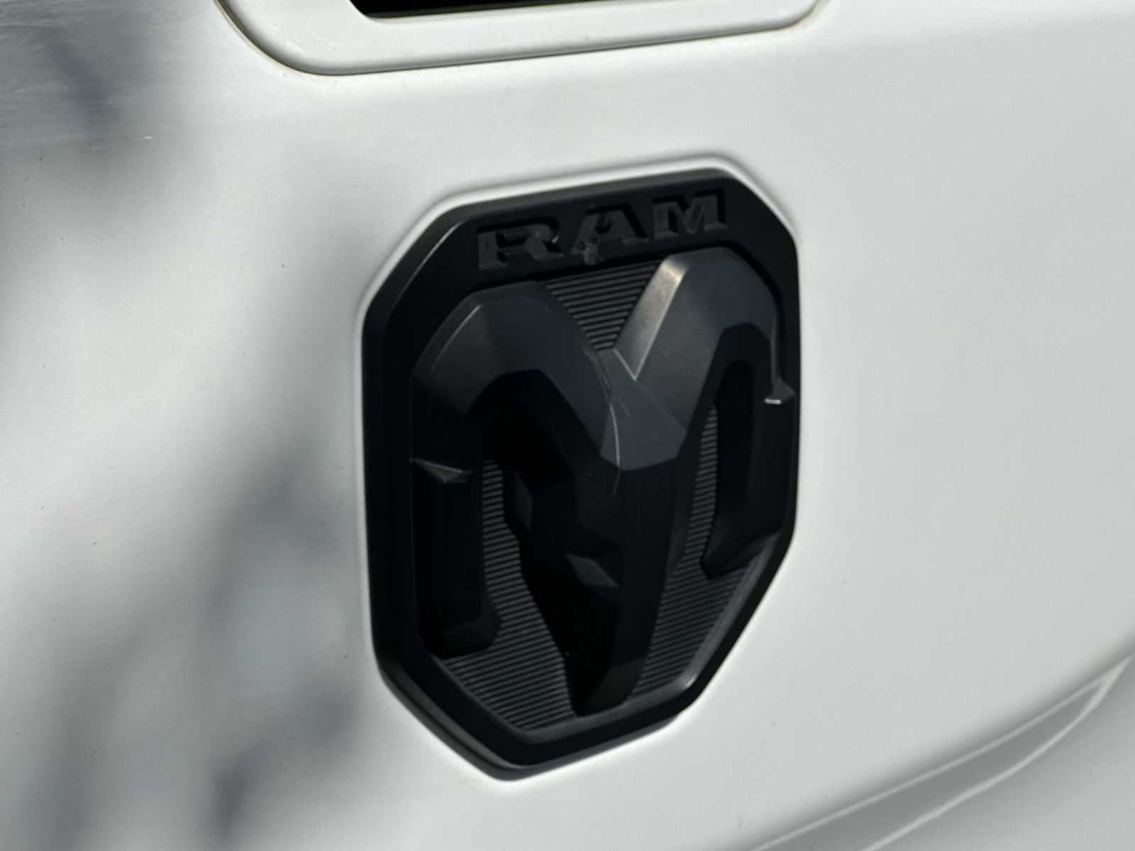 Thumbnail: 2020 RAM 1500 - 10