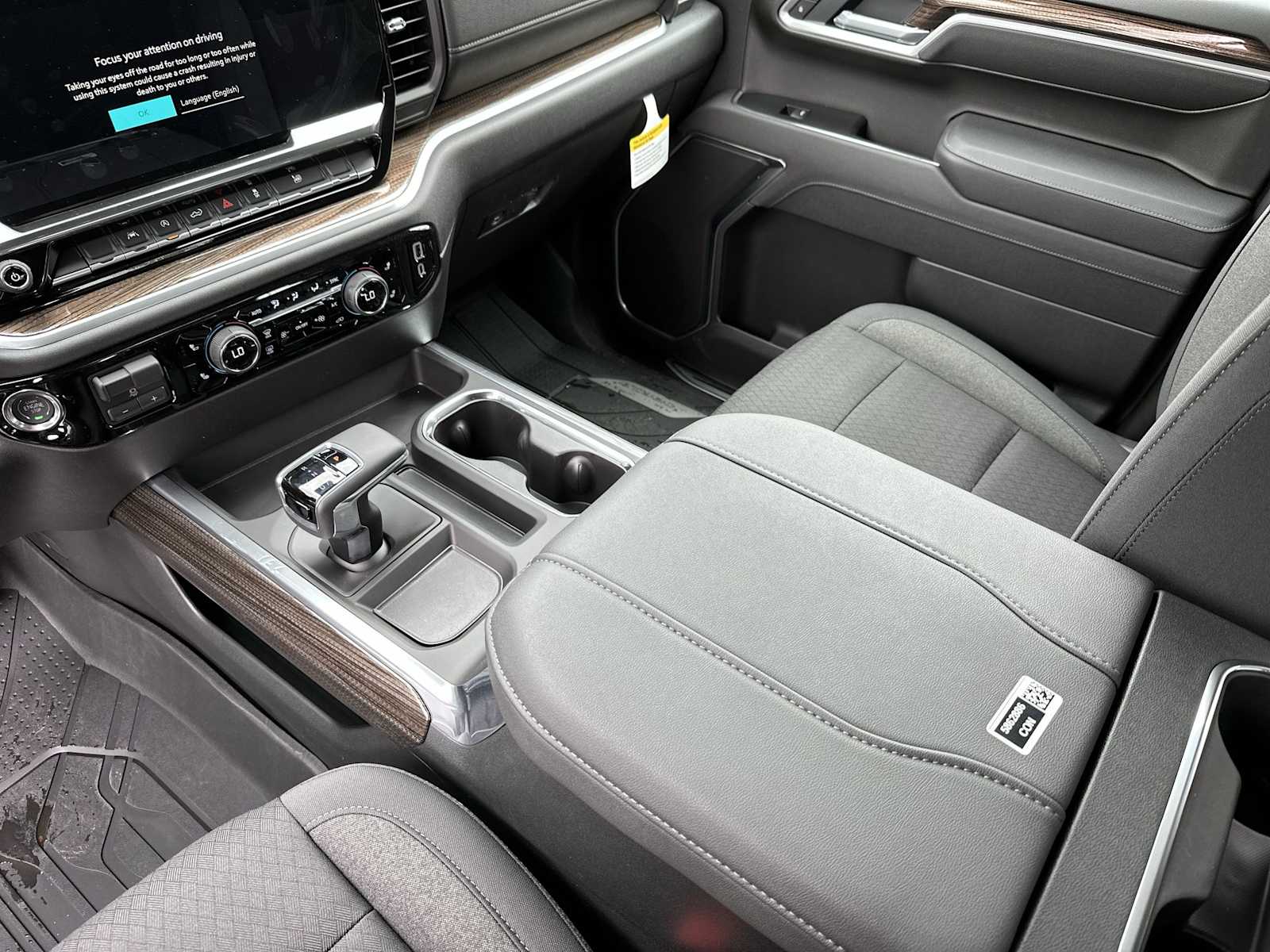 Thumbnail: 2026 Chevrolet Silverado 1500 - 21