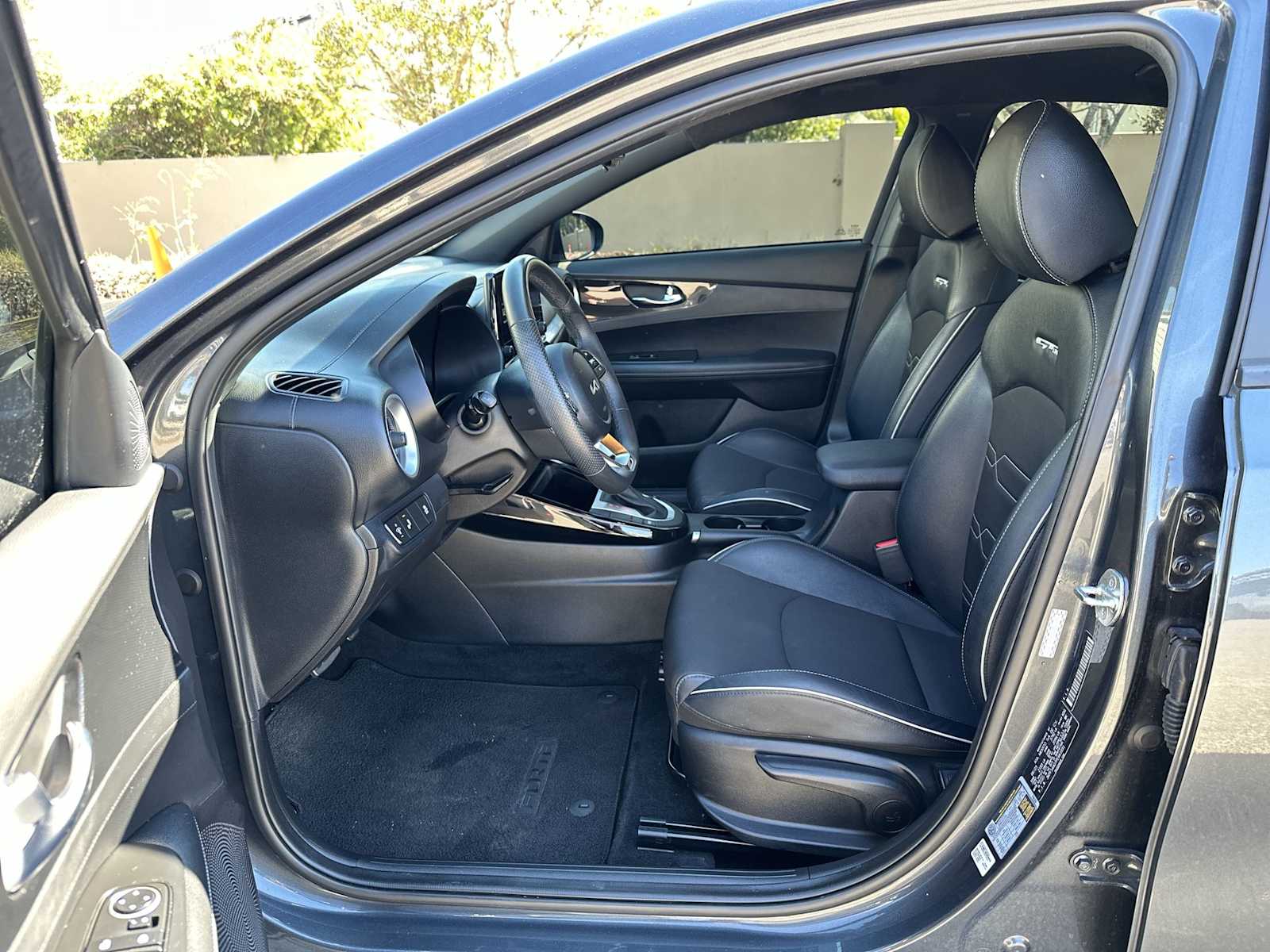 Thumbnail: 2023 Kia Forte - 2