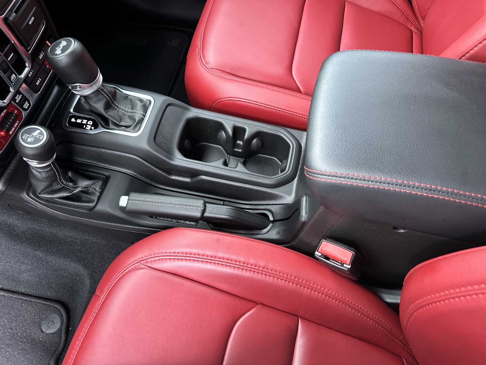 Thumbnail: 2024 Jeep Wrangler - 21