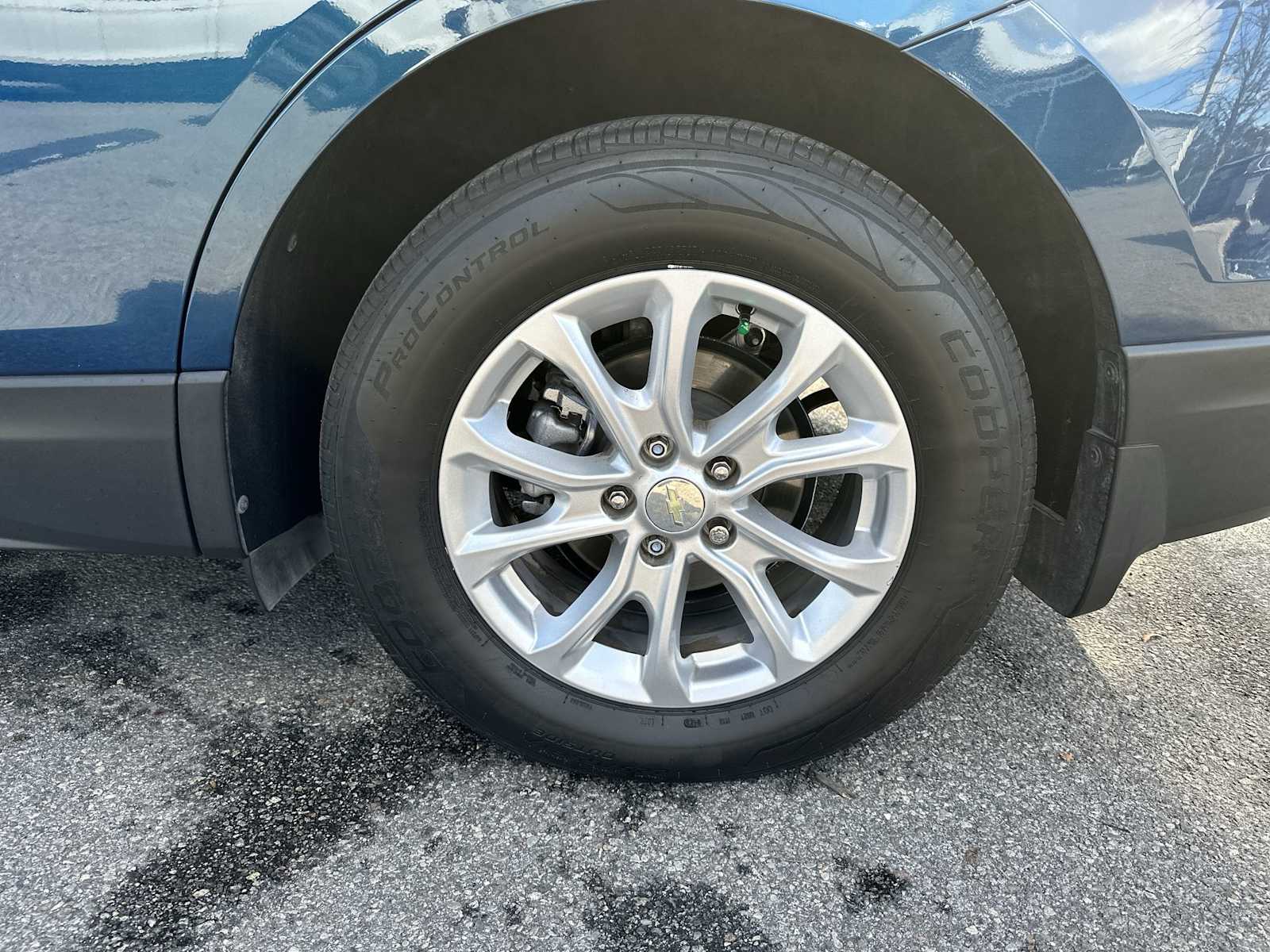 Thumbnail: 2020 Chevrolet Equinox - 12