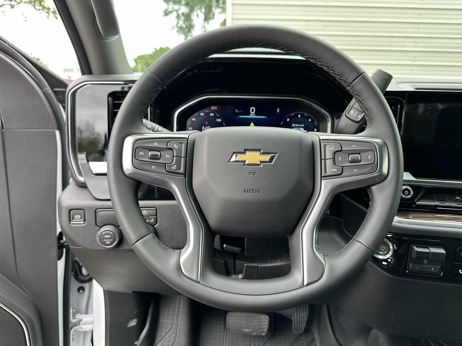 Thumbnail: 2026 Chevrolet Silverado 1500 - 21