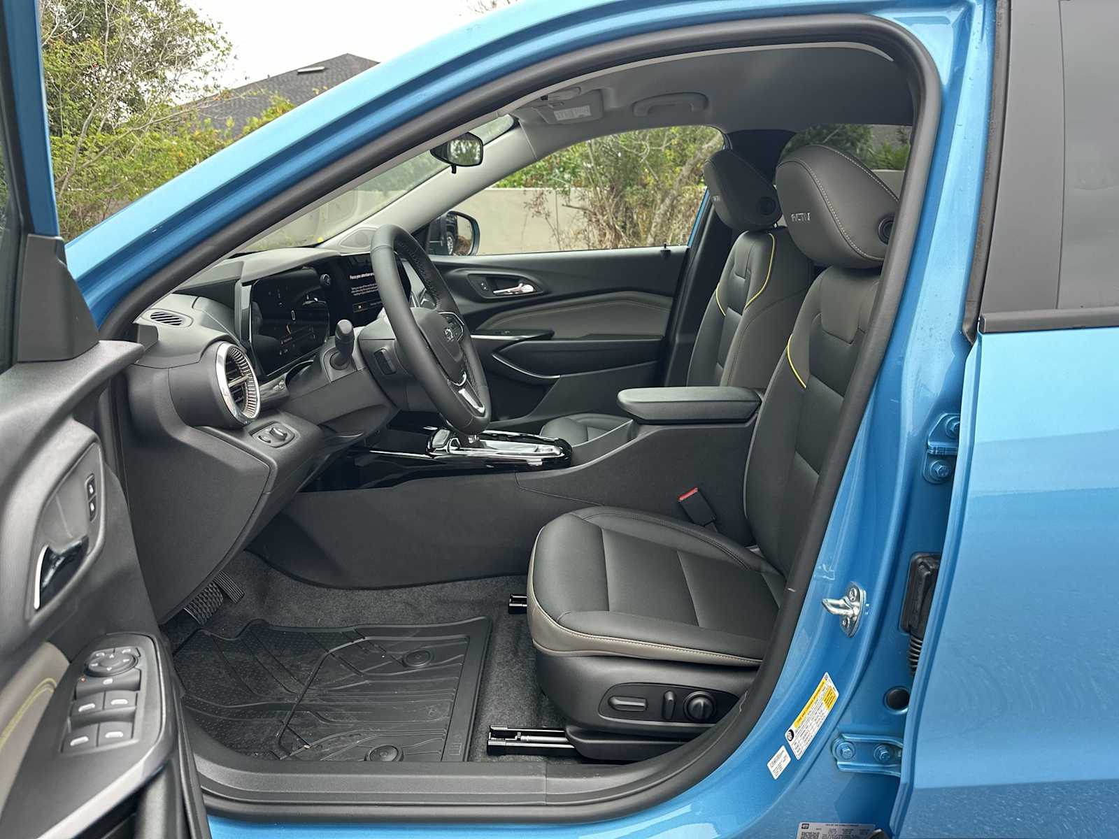 Thumbnail: 2026 Chevrolet Trax - 2