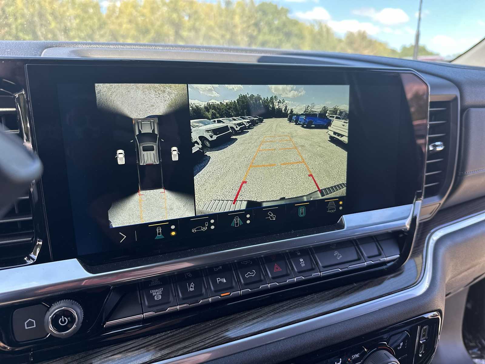 Thumbnail: 2025 Chevrolet Silverado 2500 - 22