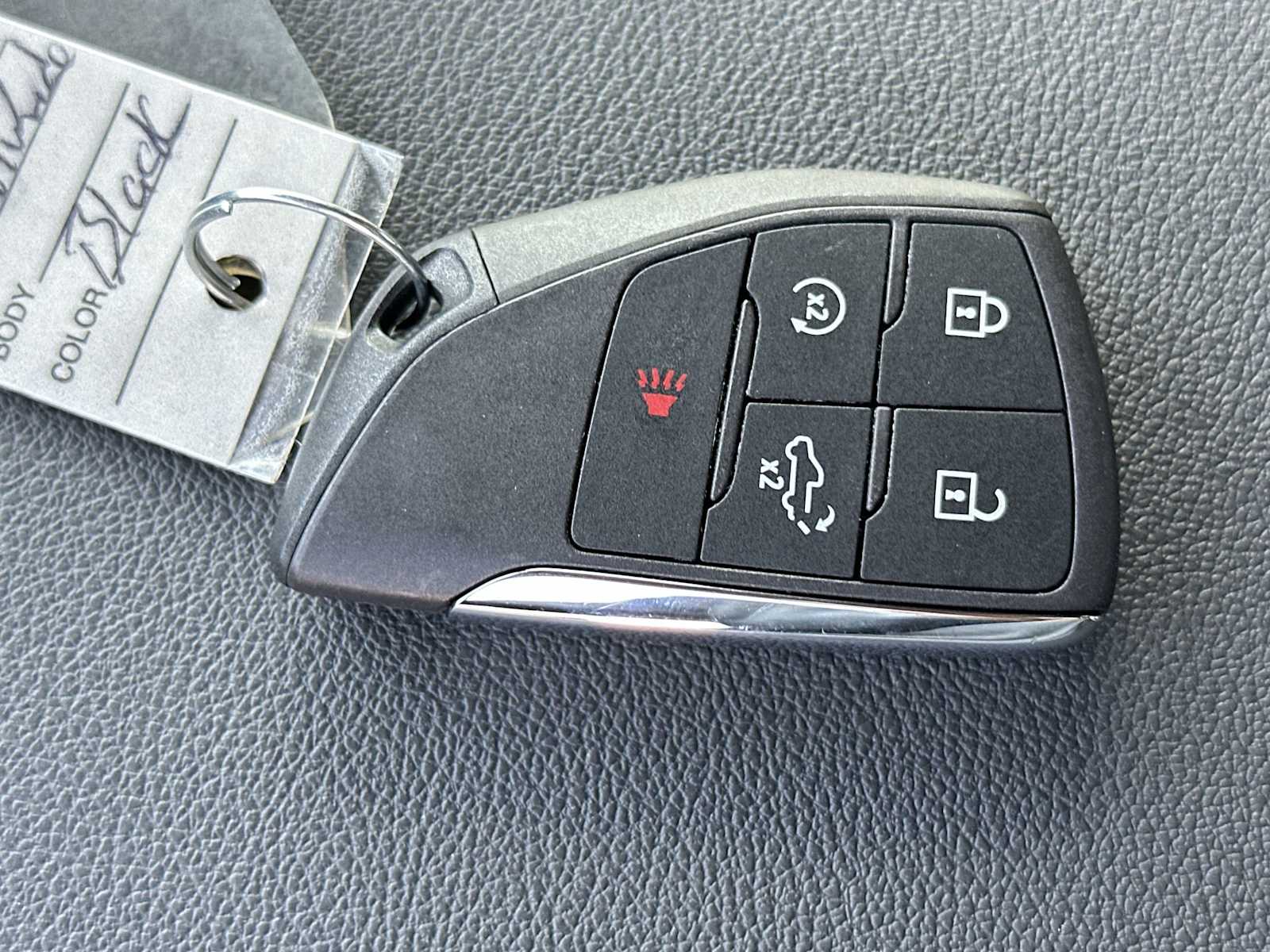 Thumbnail: 2026 Chevrolet Silverado 1500 - 26