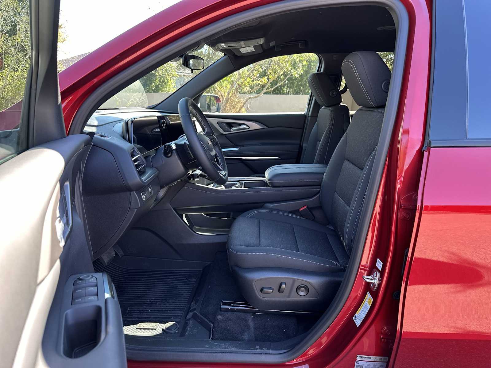 Thumbnail: 2026 Chevrolet Traverse - 2