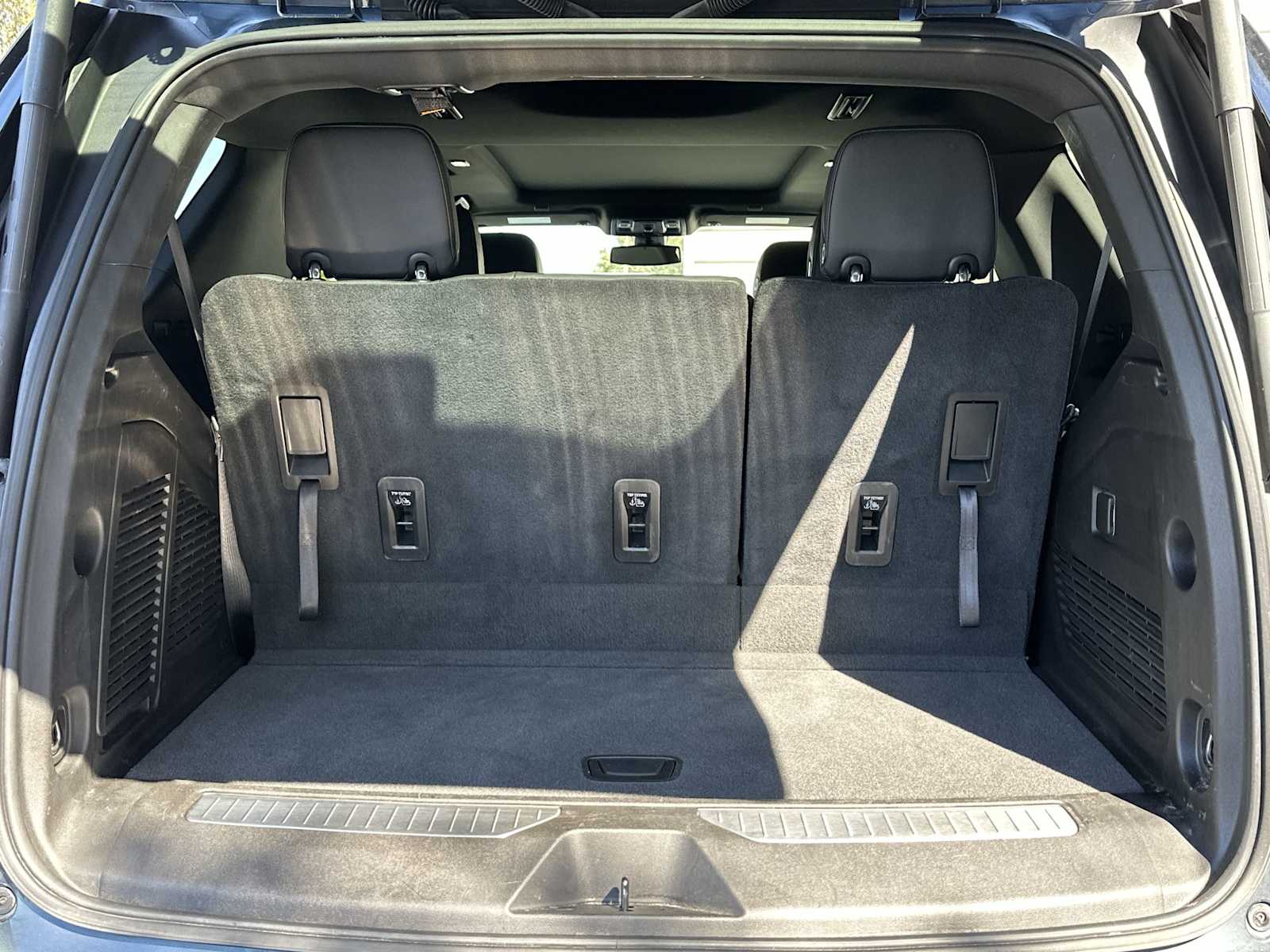 Thumbnail: 2021 Chevrolet Tahoe - 42