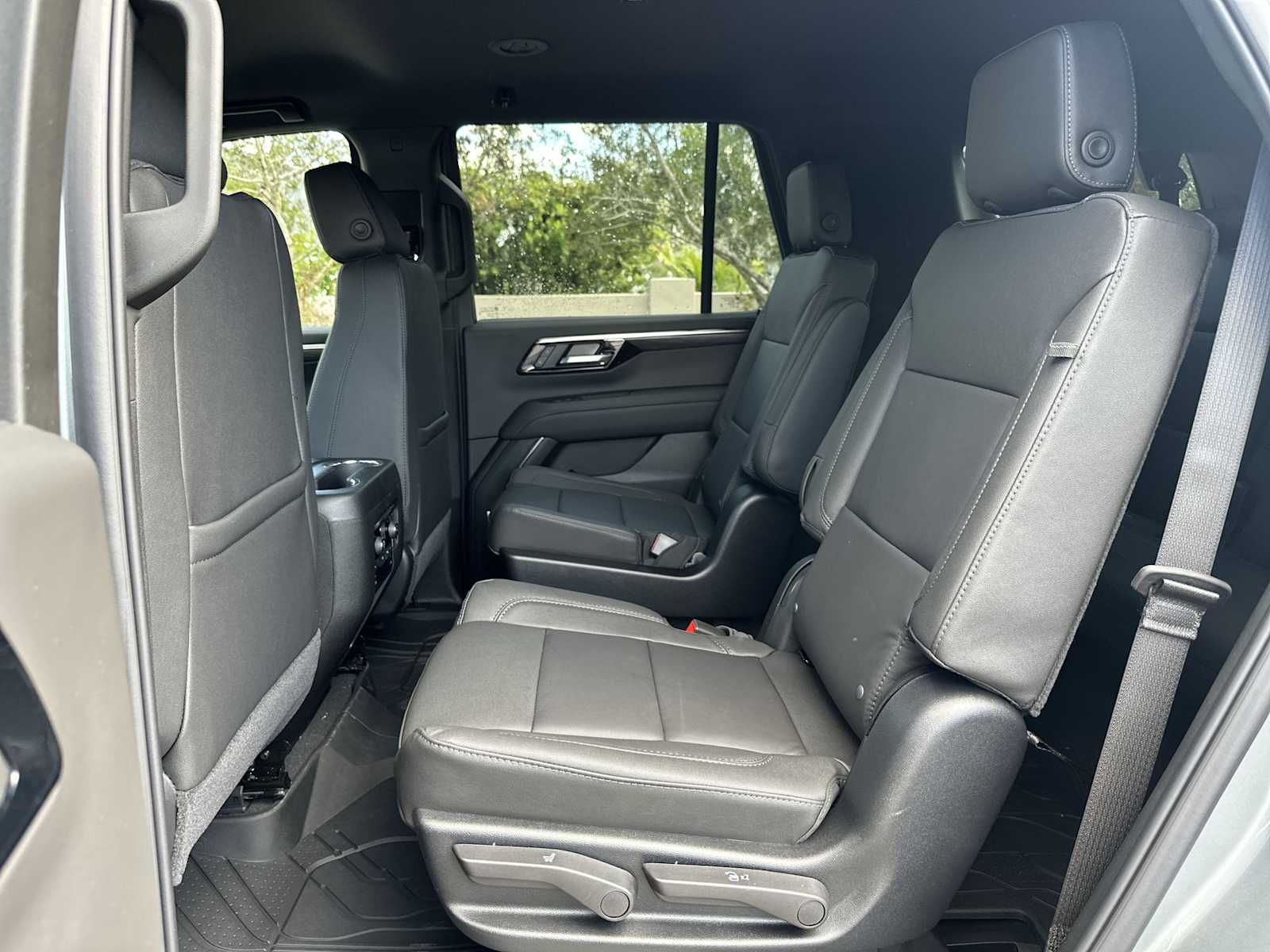 Thumbnail: 2026 Chevrolet Tahoe - 17