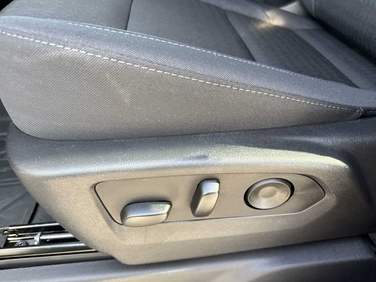 Thumbnail: 2025 Chevrolet Silverado 1500 - 21