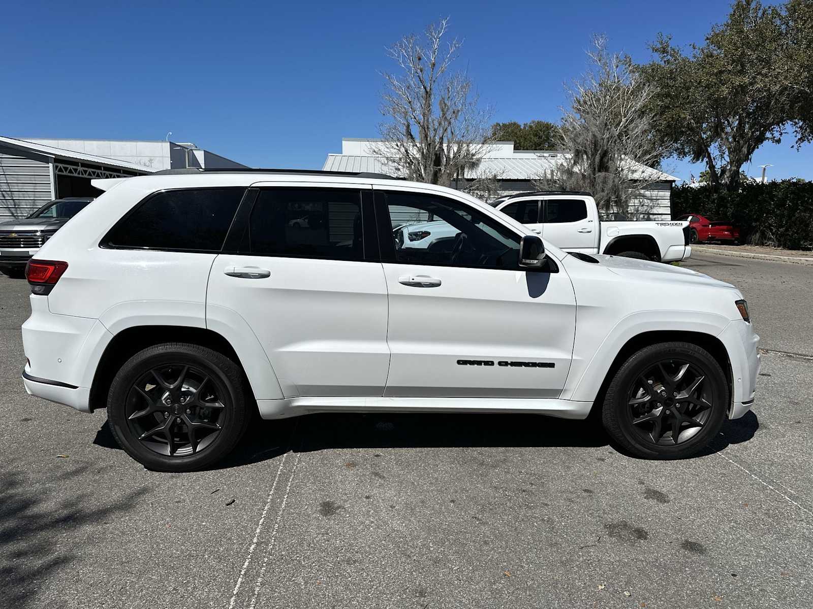 Thumbnail: 2020 Jeep Grand Cherokee - 7