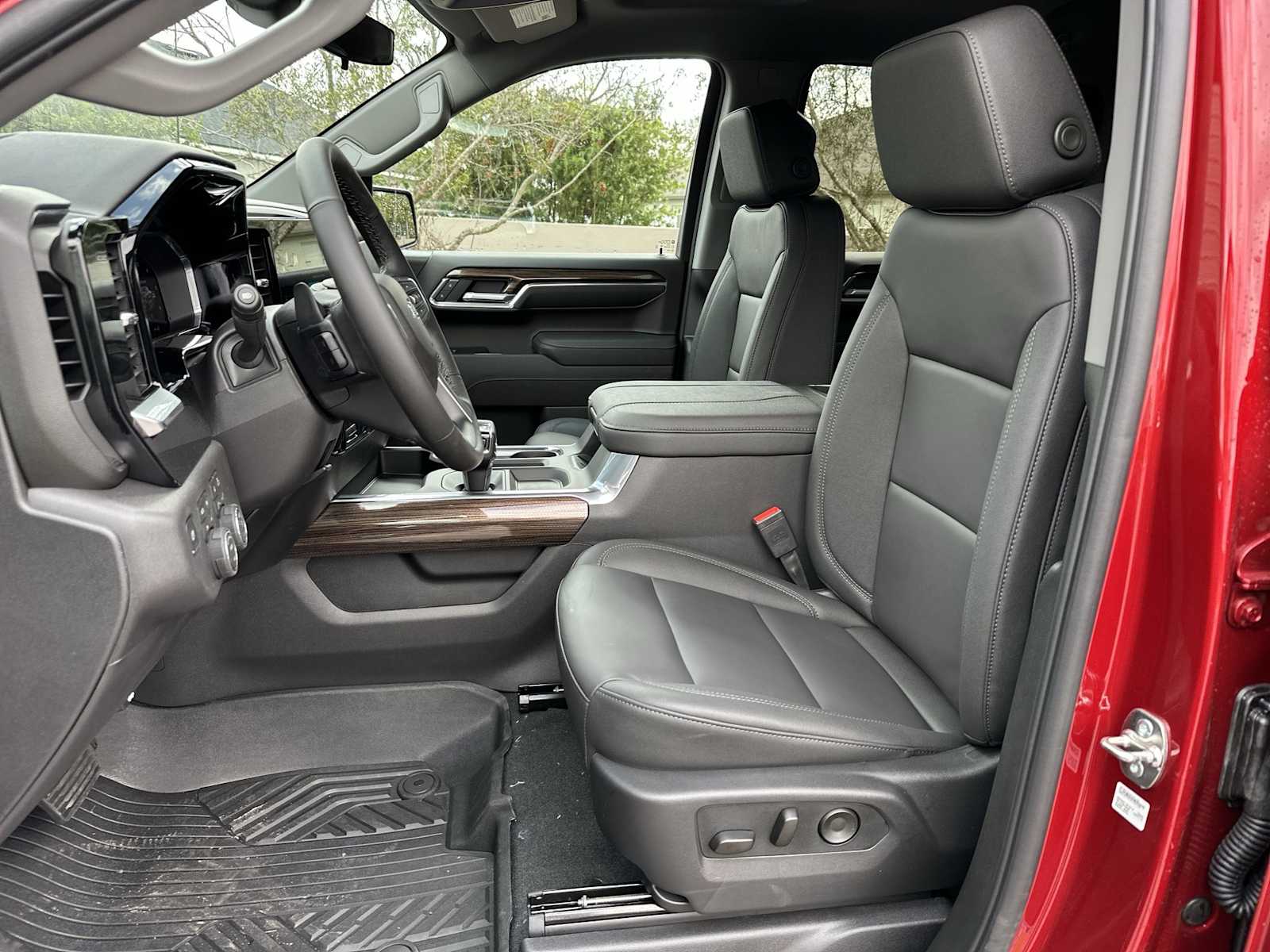 Thumbnail: 2026 Chevrolet Silverado 1500 - 15