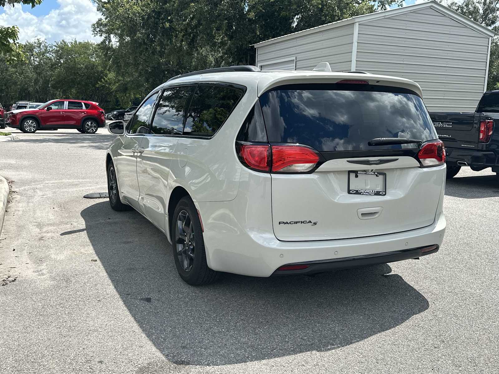 Thumbnail: 2020 Chrysler Pacifica - 4