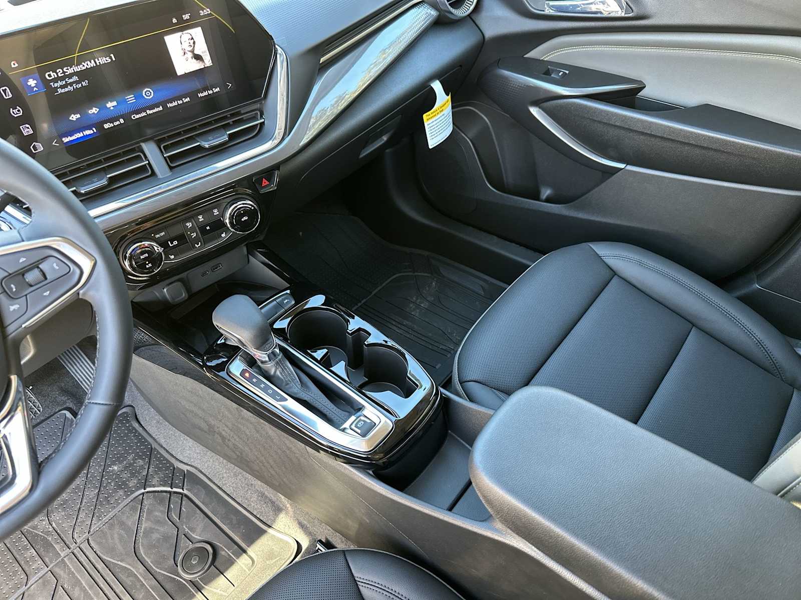 Thumbnail: 2026 Chevrolet Trax - 22