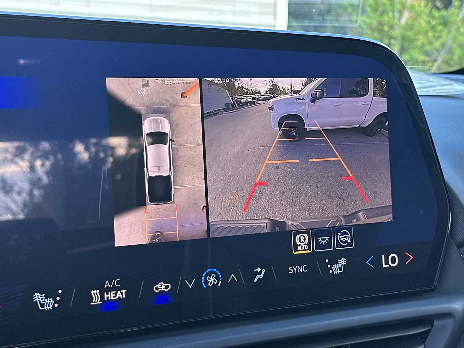 Thumbnail: 2026 Chevrolet Silverado EV - 22