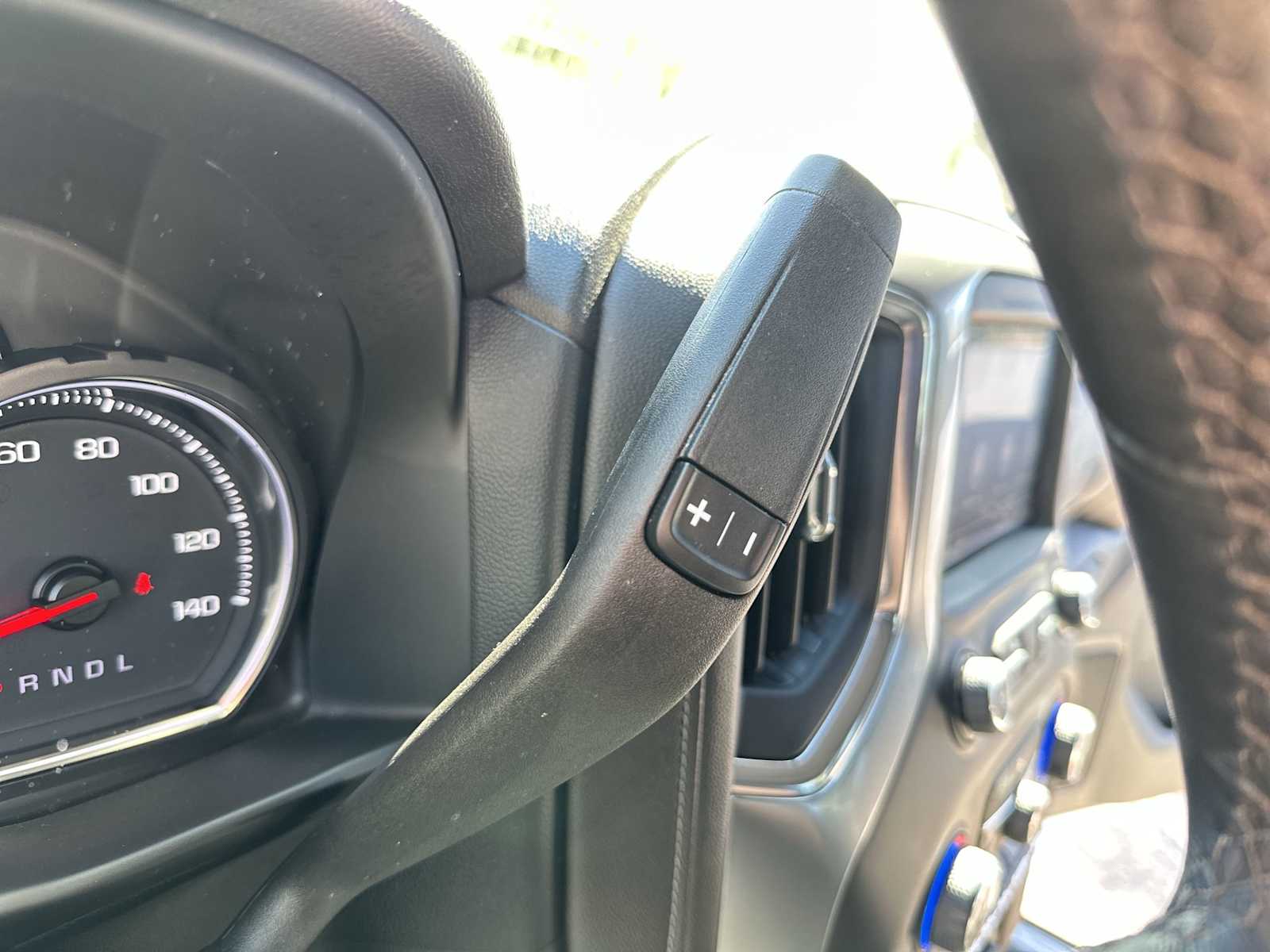 Thumbnail: 2022 Chevrolet Silverado 1500 - 23