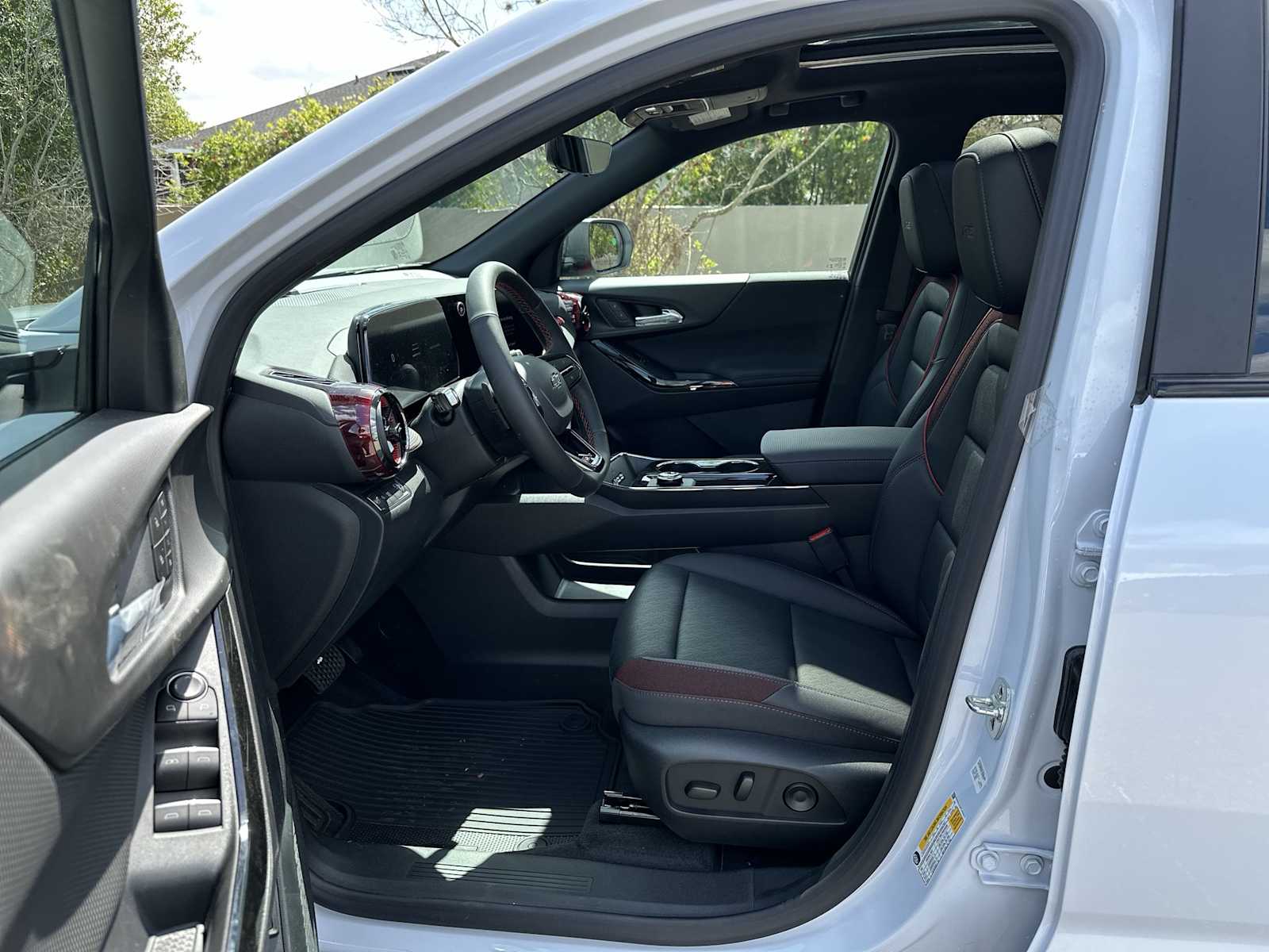 Thumbnail: 2026 Chevrolet Equinox - 2