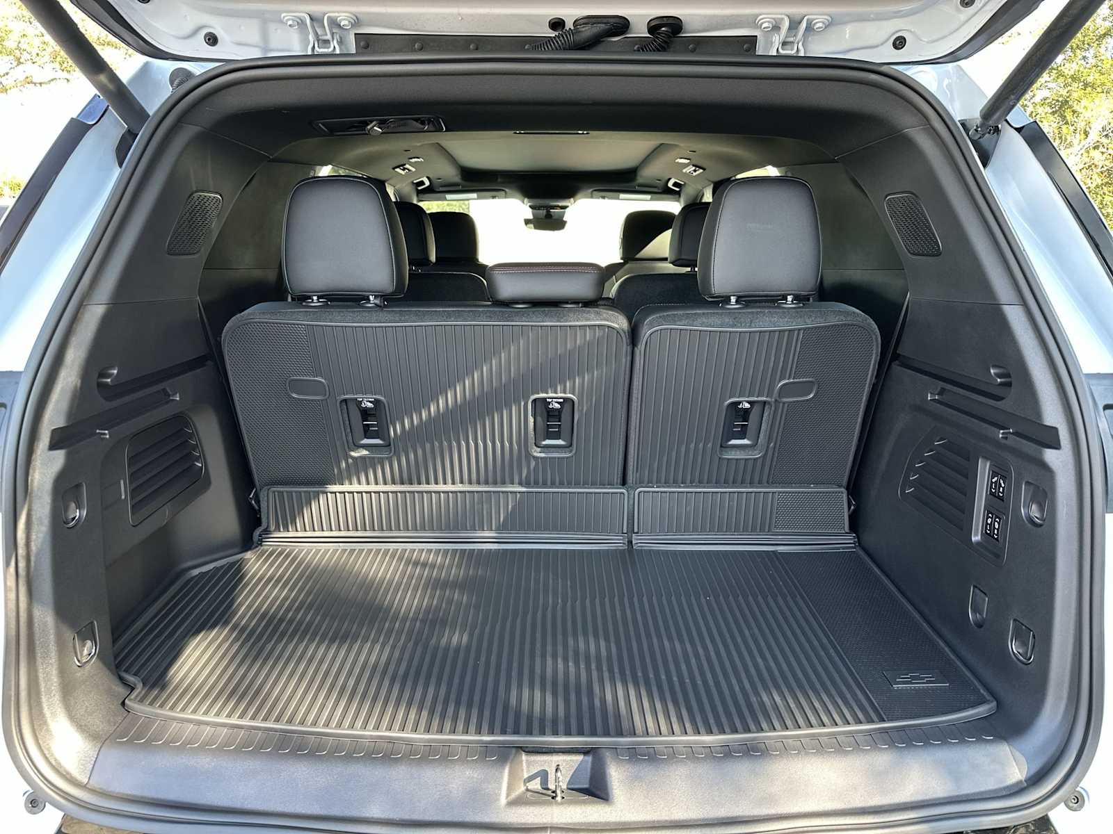 Thumbnail: 2026 Chevrolet Traverse - 25