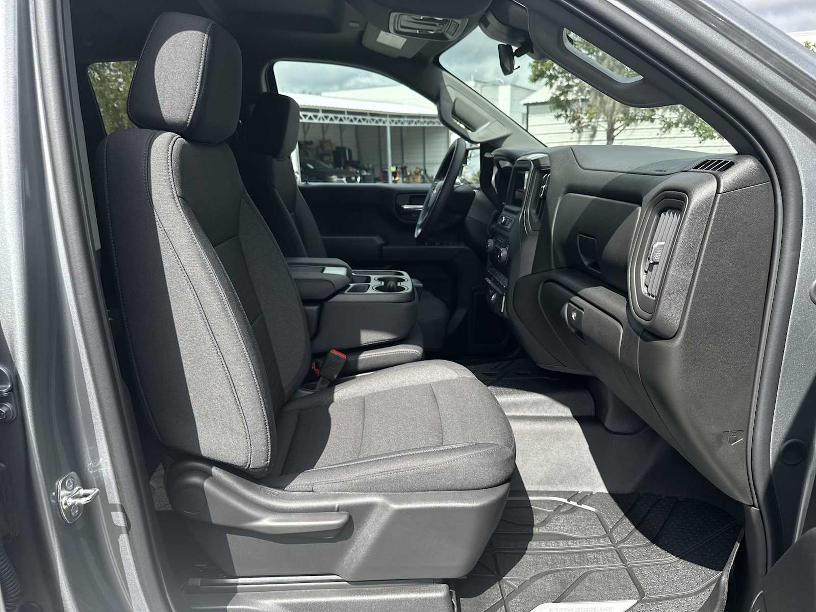 Thumbnail: 2026 Chevrolet Silverado 1500 - 19