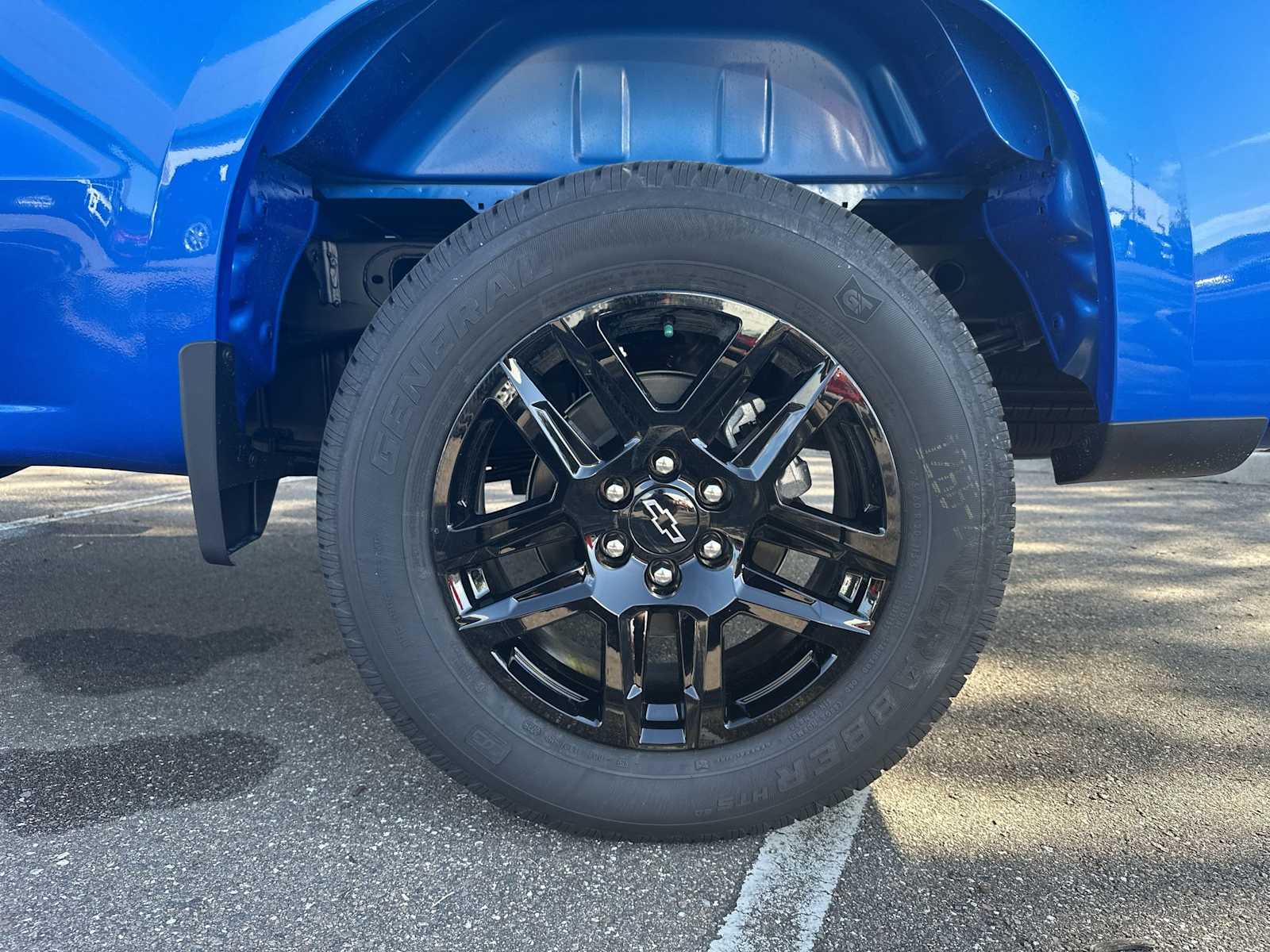 Thumbnail: 2026 Chevrolet Silverado 1500 - 12