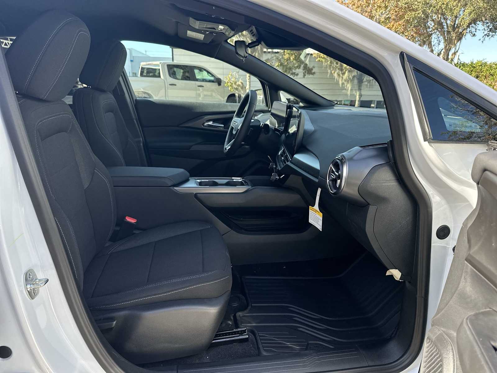 Thumbnail: 2026 Chevrolet Equinox - 19