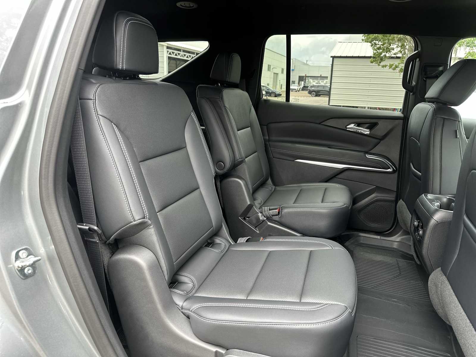 Thumbnail: 2026 Chevrolet Traverse - 18
