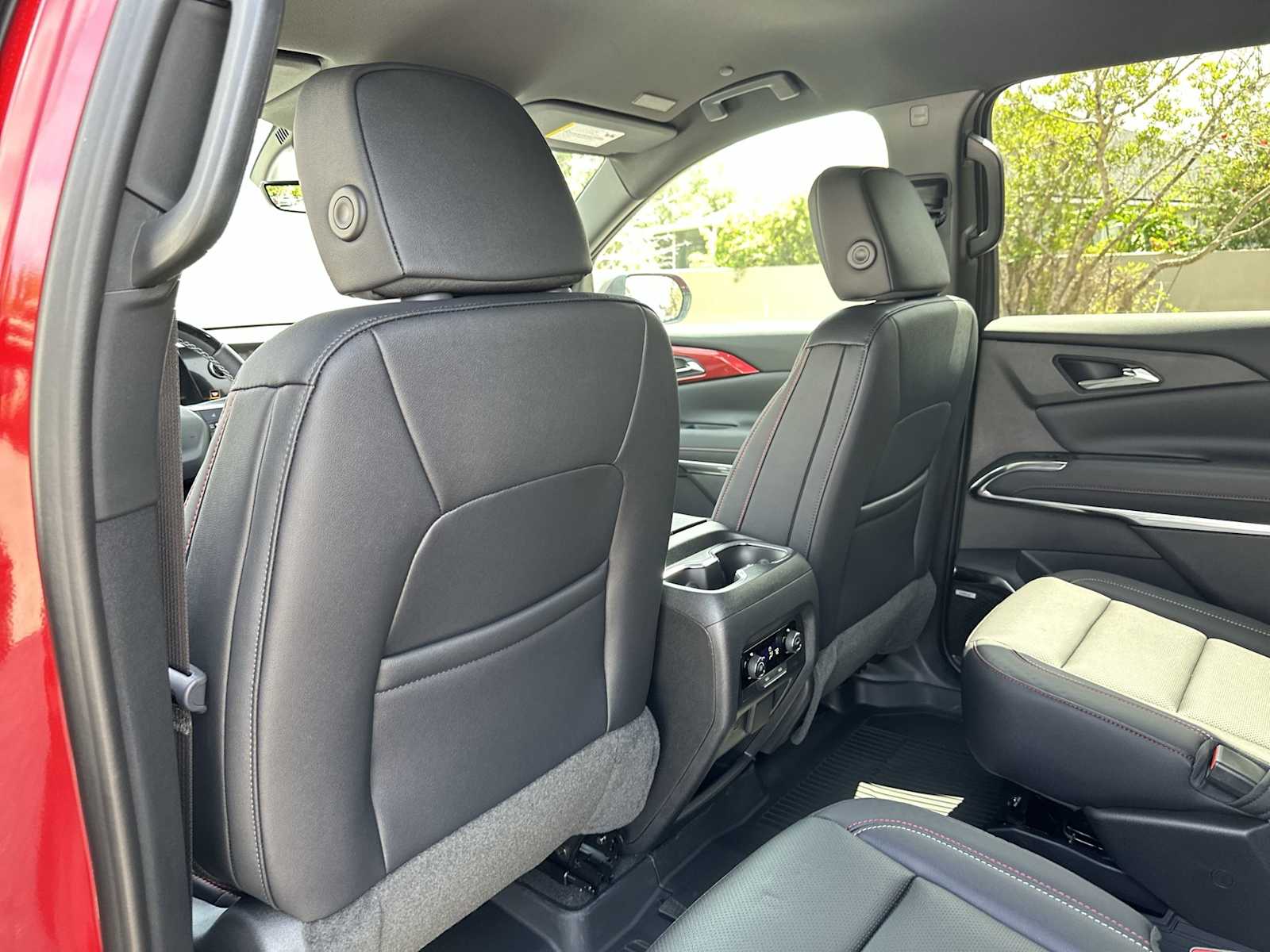 Thumbnail: 2026 Chevrolet Traverse - 16
