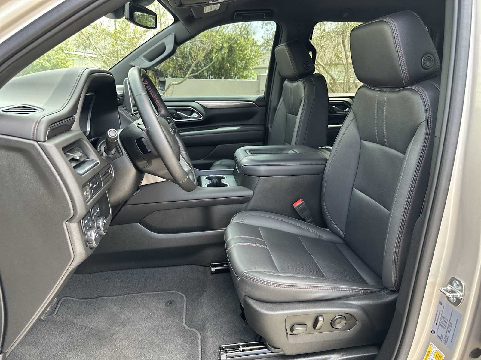 Thumbnail: 2023 Chevrolet Suburban - 15