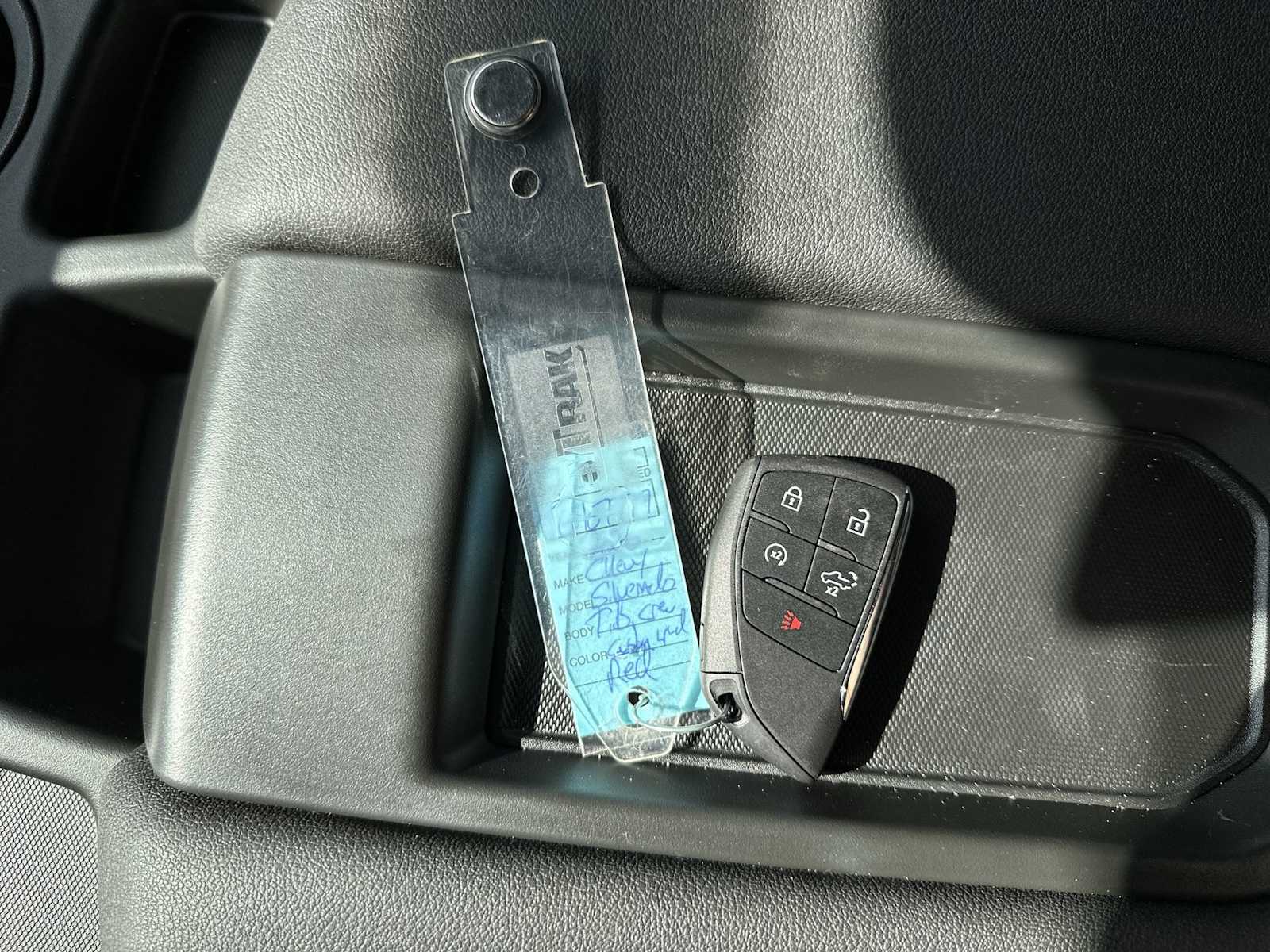 Thumbnail: 2026 Chevrolet Silverado 1500 - 26