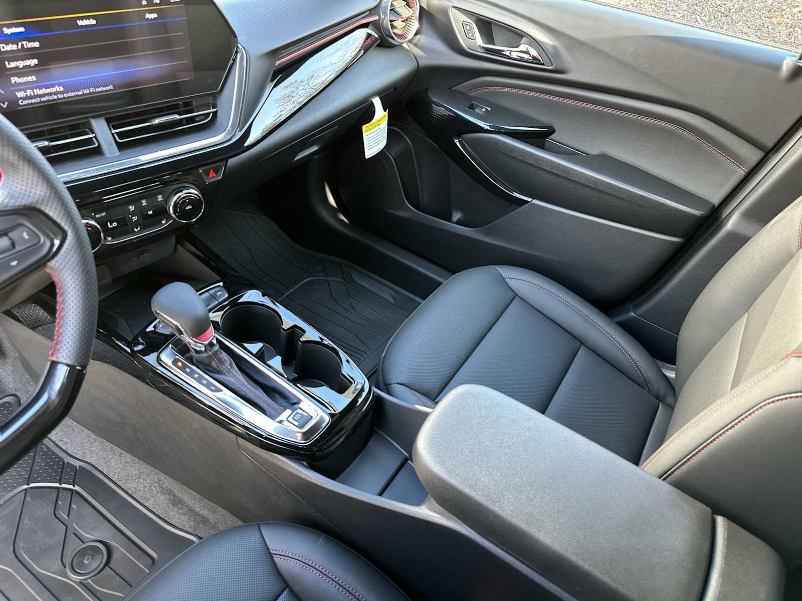 Thumbnail: 2026 Chevrolet Trax - 22