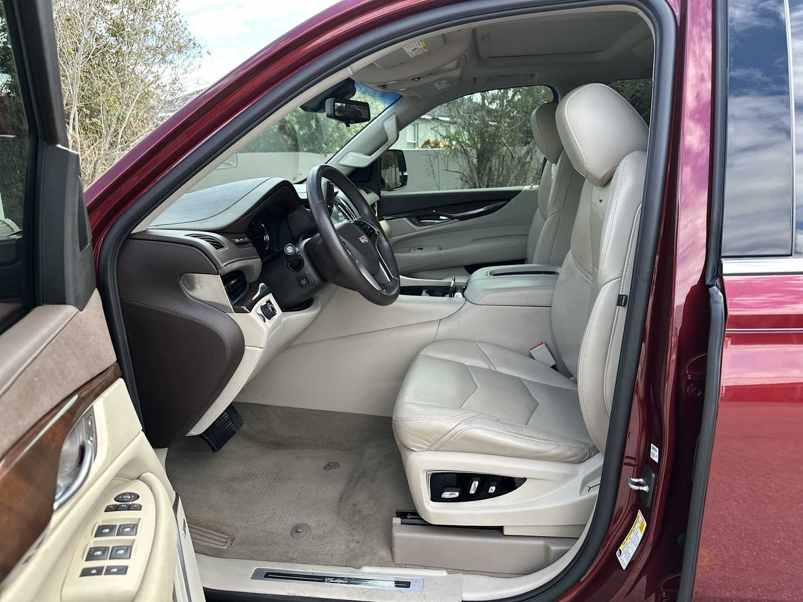 Thumbnail: 2017 Cadillac Escalade - 2