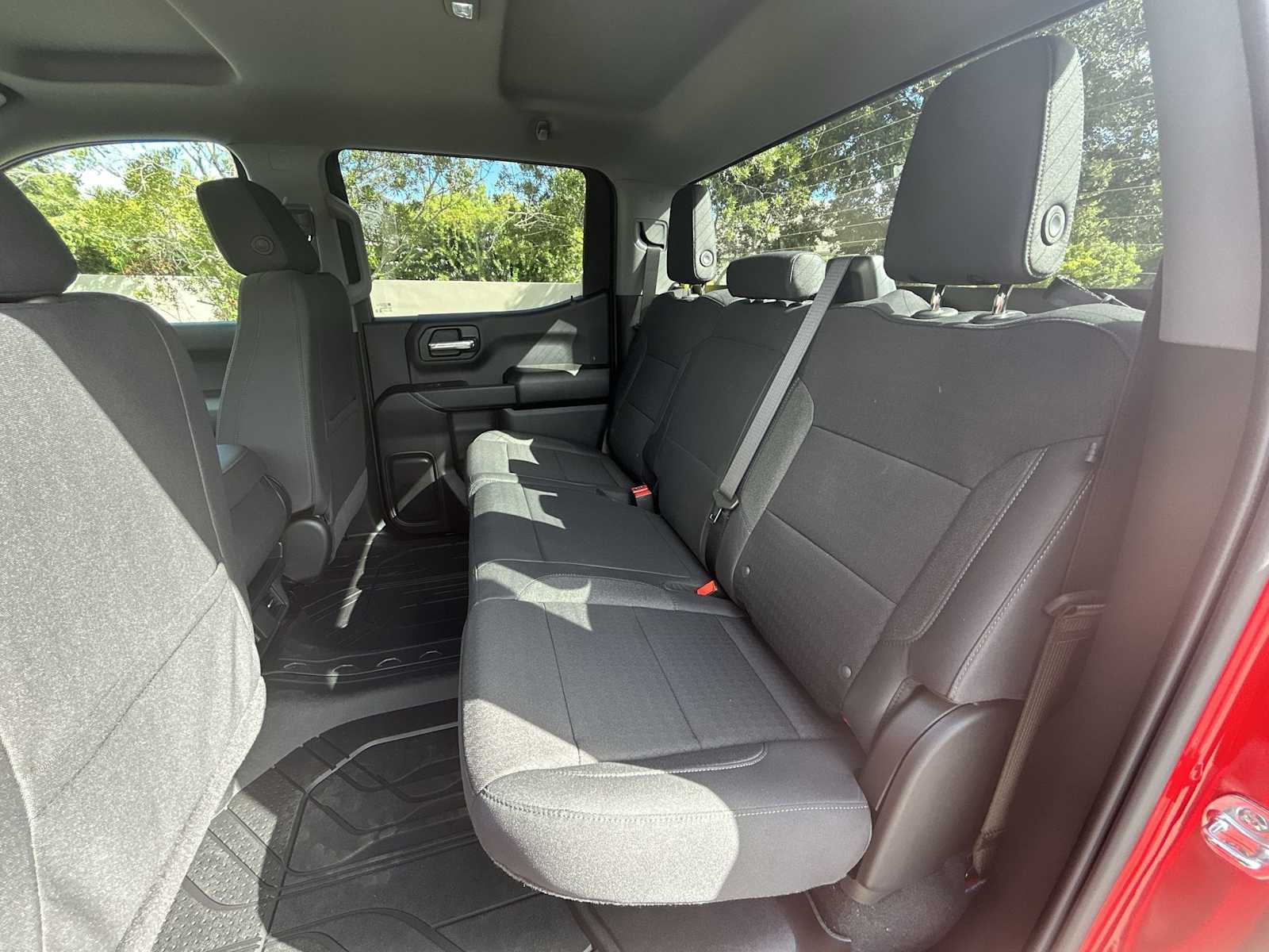 Thumbnail: 2026 Chevrolet Silverado 1500 - 17