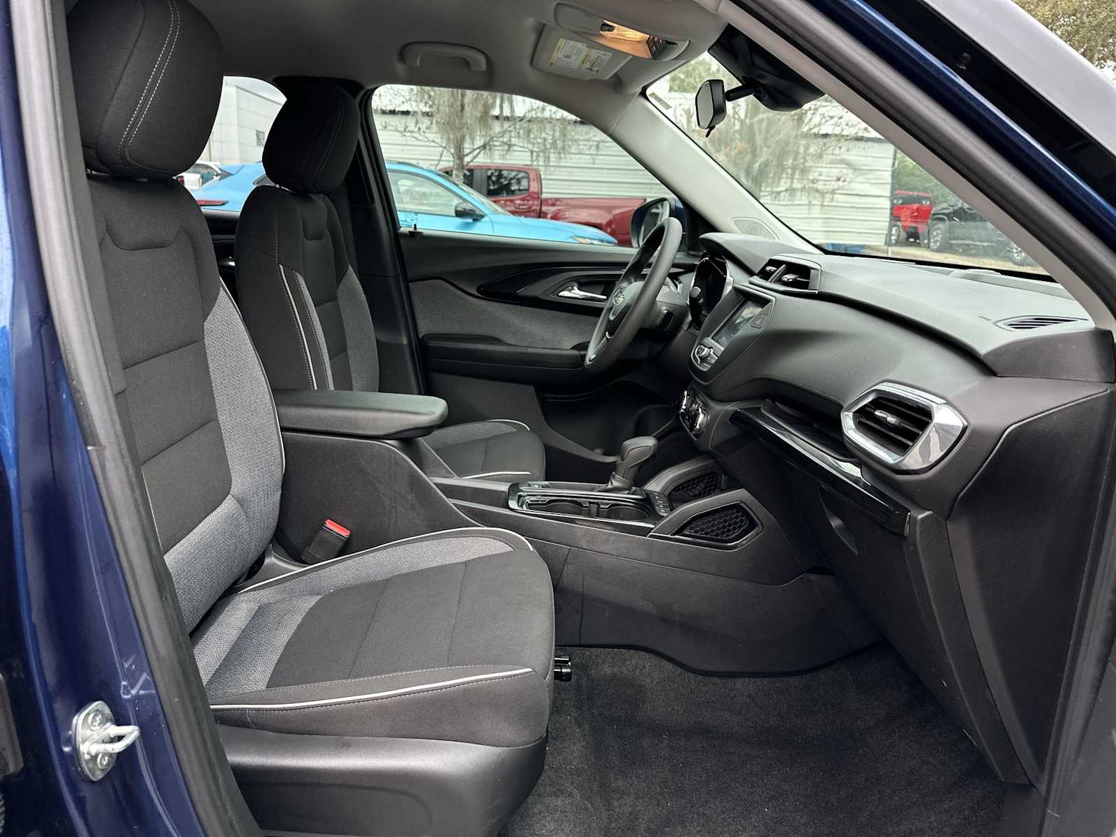 Thumbnail: 2022 Chevrolet TrailBlazer - 19