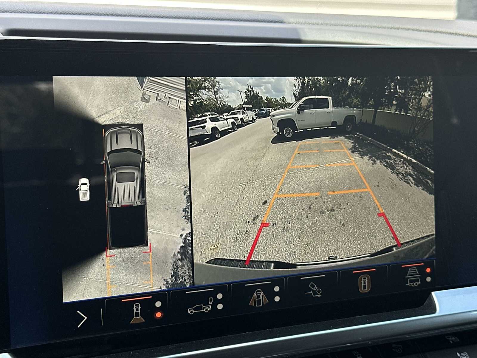 Thumbnail: 2025 Chevrolet Silverado 1500 - 22