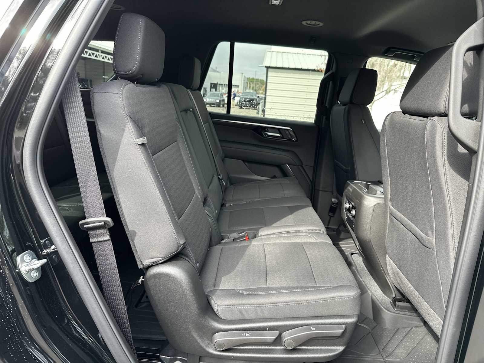 Thumbnail: 2026 Chevrolet Tahoe - 18