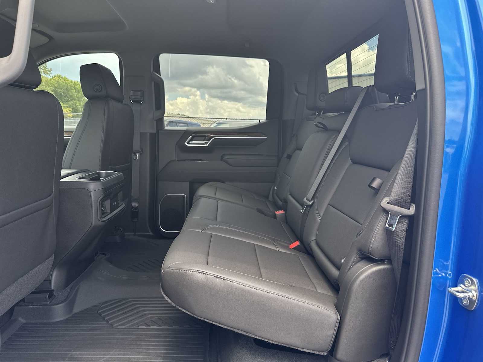 Thumbnail: 2026 Chevrolet Silverado 1500 - 17