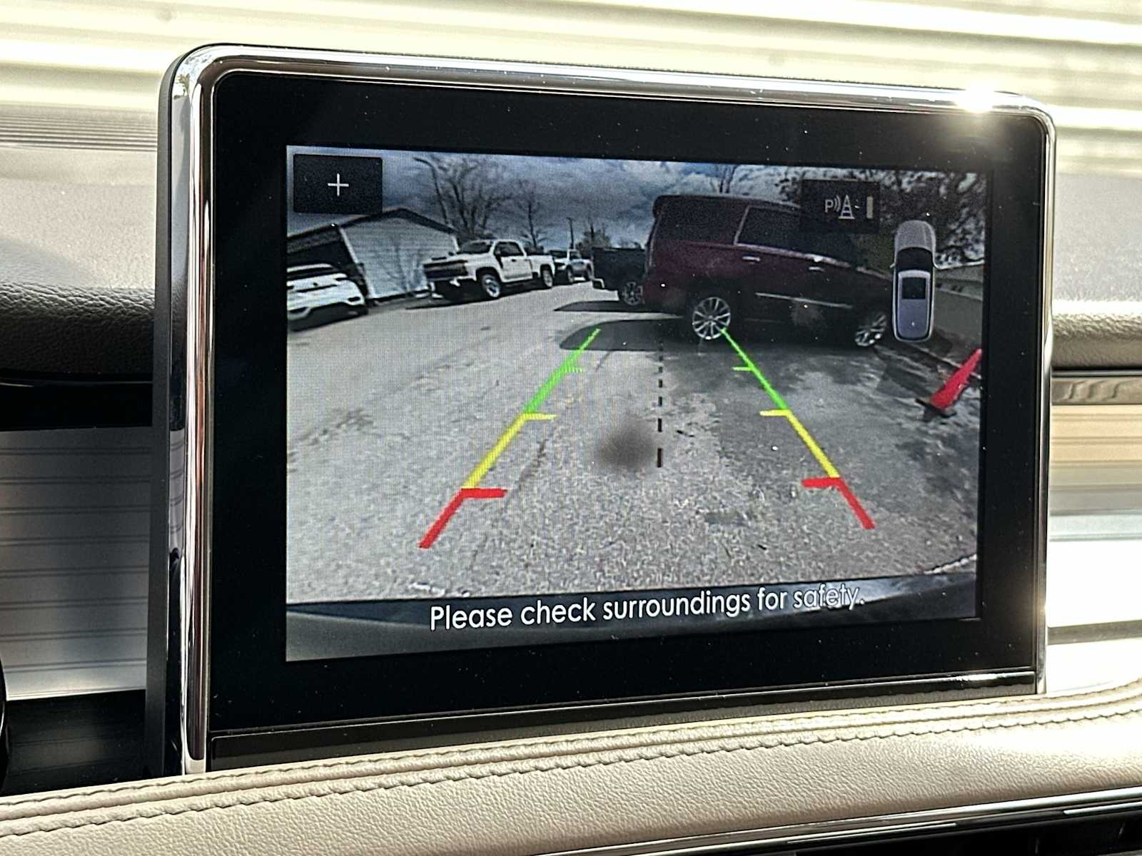 Thumbnail: 2022 Lincoln Corsair - 22