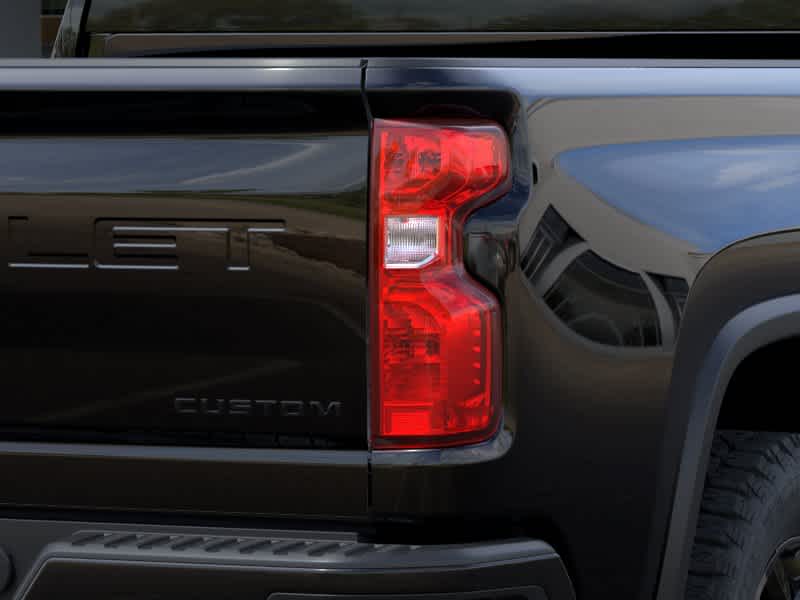 Thumbnail: 2026 Chevrolet Silverado 2500 - 11