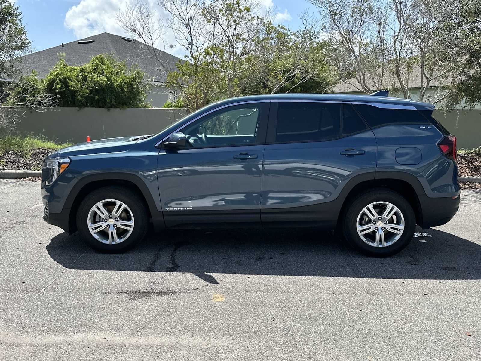 Thumbnail: 2024 GMC Terrain - 3
